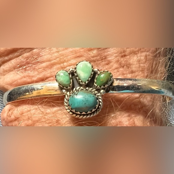 9/16–30 Sterling Silver and Turquoise Paw Cuff Bracelet - Picture 1 of 4